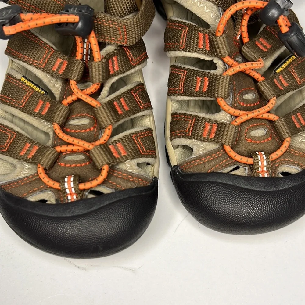 Boys KEEN Newport sandal size 12